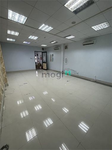 Hình ảnh Building tân bình, dtsd 800m2, đang có doanh thu 70tr.