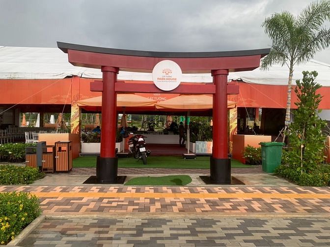 Hình ảnh Đắt mặt tiền đường Nguyễn Văn Linh