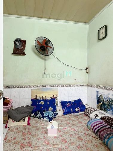 Hình ảnh Bán nhà bến vân đồn, ngang 6m, 49m2 chỉ 4 tỷ 2