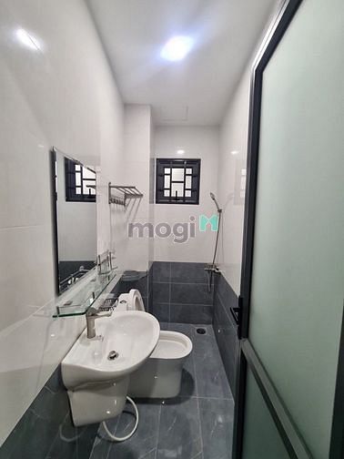 Hình ảnh Ảnh Thật Giá Thật CHDV Cao Cấp - Bếp Tách Biệt - Ngay CV Lê Thị Riêng