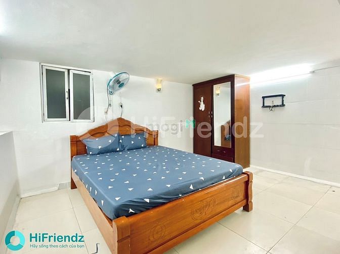Hình ảnh Studio banco cửa sổ sát Q5 HiFriendz hỗ trợ cọc