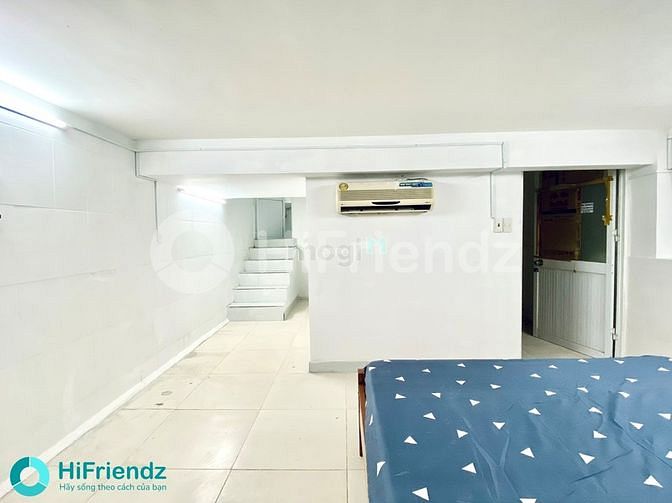 Hình ảnh Studio banco cửa sổ sát Q5 HiFriendz hỗ trợ cọc
