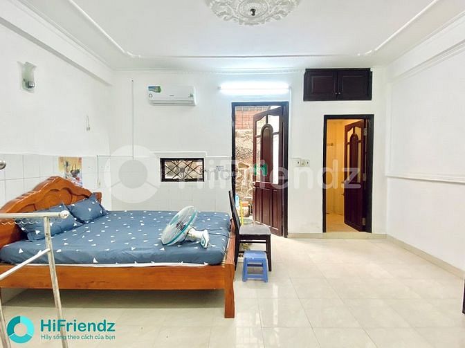Hình ảnh Studio banco cửa sổ sát Q5 HiFriendz hỗ trợ cọc