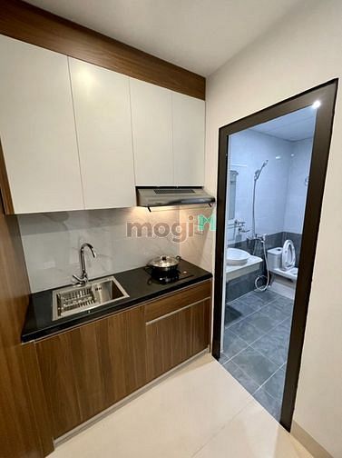 Hình ảnh Chính chủ cho thuê CCMN Nguyễn Chí Thanh *FULL ĐỒ-THANG MÁY-BAN CÔNG*