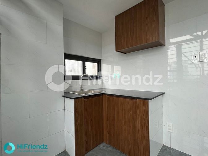 Hình ảnh Duplex cửa sổ mặt tiền cách quận 4 5p chạy xe