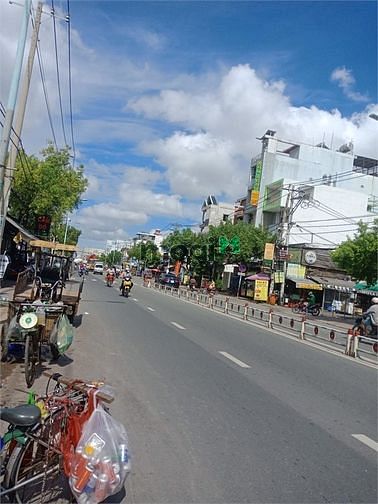 Hình ảnh Cho thuê nhà nguyên căn 1 mb + 9 pn, bình tân