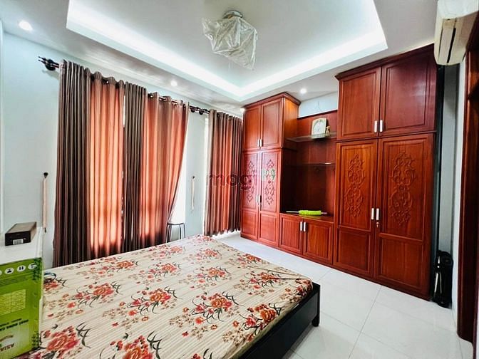 Hình ảnh Mặt Tiền Sầm Uất Trần Hưng Đạo 80m2