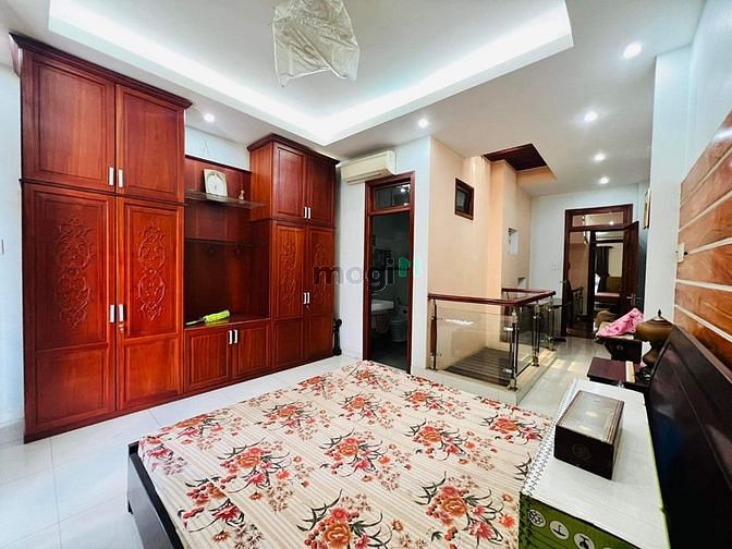 Hình ảnh Mặt Tiền Sầm Uất Trần Hưng Đạo 80m2