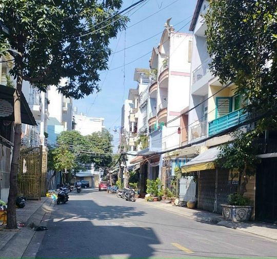 Hình ảnh Duy nhất !!! Mặt Tiền khu K300, P12, Tân Bình.