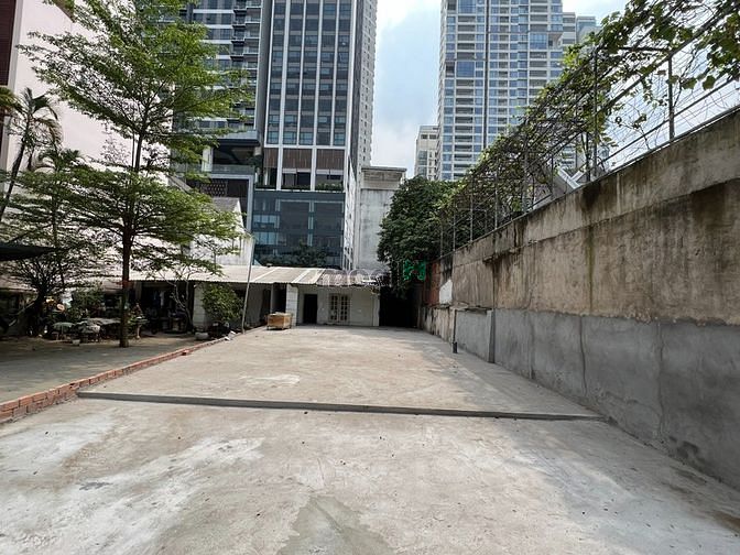 Hình ảnh Cho thuê 210m2 đất đường 11, P Thảo Điền, Q2 giá 38 triệu/ 1 tháng