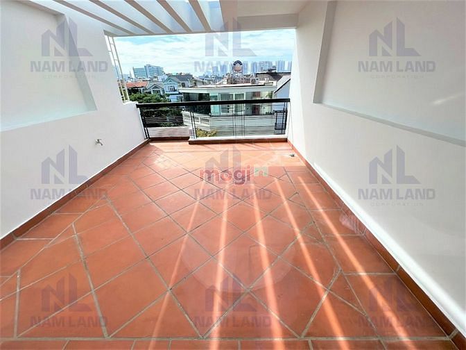 Hình ảnh Cho Thuê Nhà 3 Lầu 300m2 Gần Đường Xa Lộ Hà Nội_P. An Phú_Quận 2