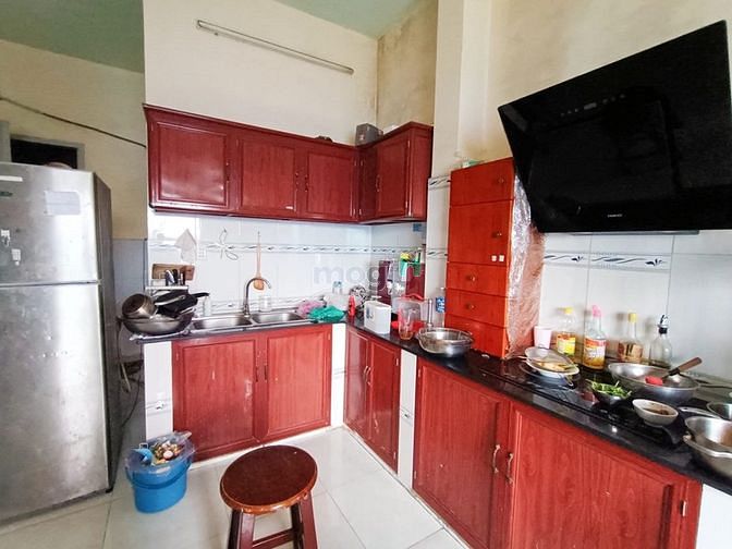 Hình ảnh Bán chdv 36 phòng 350m2 mặt đường 16m. Khu dân cư phát triển.