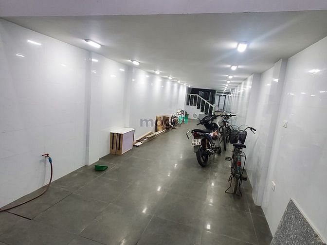 Hình ảnh Cho thuê gấp nhà mặt phố Yên Lãng
