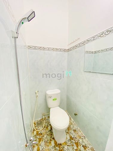 Hình ảnh CHDV quận 10, cửa sổ, phòng sạch sẽ như hình