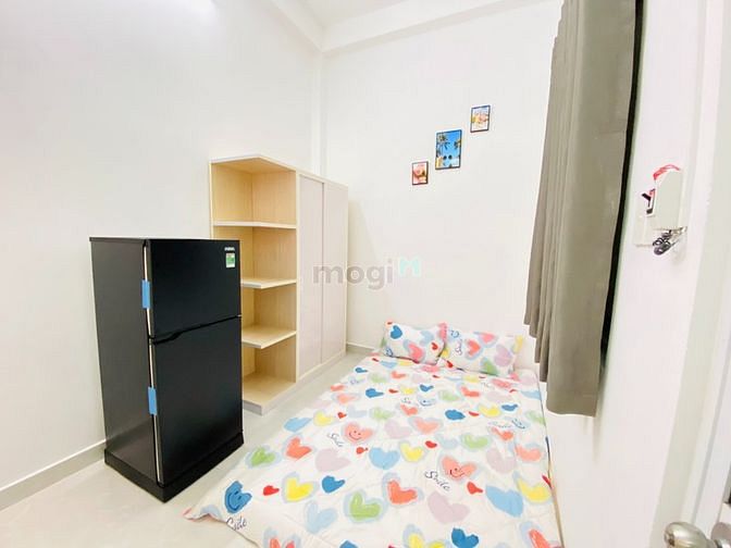 Hình ảnh CHDV quận 10, cửa sổ, phòng sạch sẽ như hình
