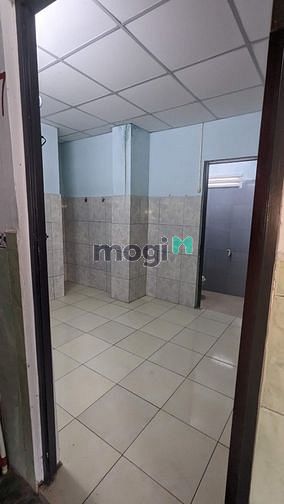 Hình ảnh Phòng bình dân mới sơn, ngay bến xe miền tây