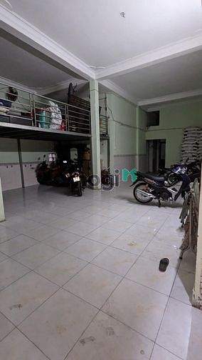Hình ảnh Phòng bình dân mới sơn, ngay bến xe miền tây
