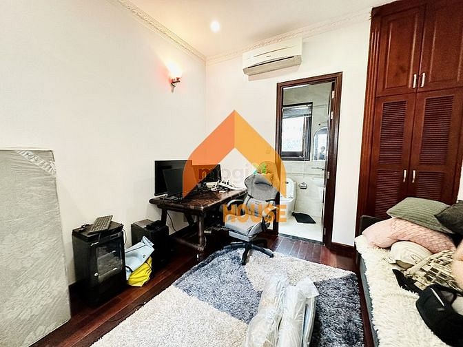 Hình ảnh Cho Thuê Villa Phố 3 Lầu Có Hồ Bơi 4 Phòng Để Ở_Văn Phòng Công Ty