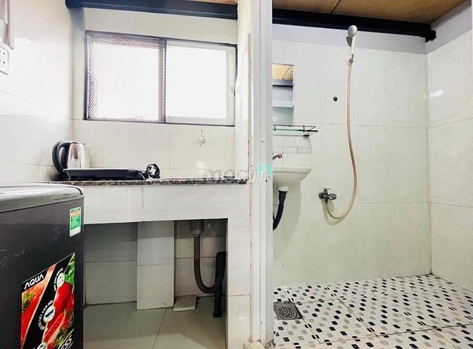 Hình ảnh Cho thuê phòng trọ full nội thất gác cao gần vincom cộng hoà Q TB