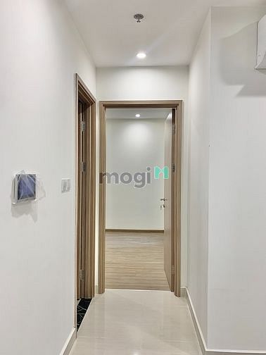Hình ảnh Căn Hộ 2PN Full Bếp Rèm Vinhomes Q9 – mới đẹp ở ngay