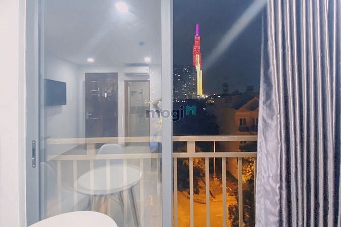Hình ảnh Mb6623 nạp rút nhanh chóng Studio Ban công view Landmark cực xịn trung tâm Q2