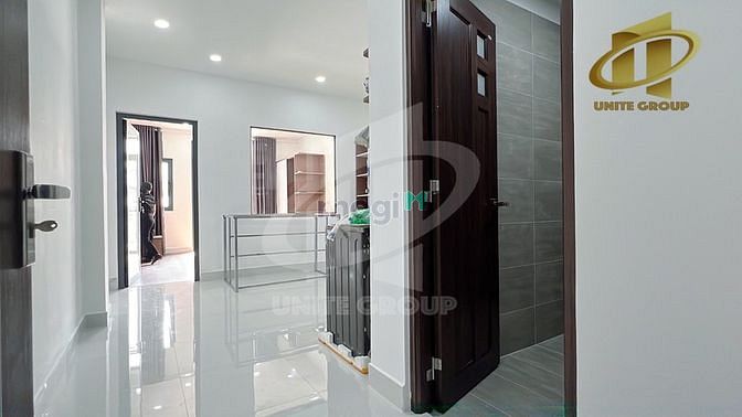 Hình ảnh Ngay Sân Bay - Mới 100% Máy Giặt Riêng Bancon