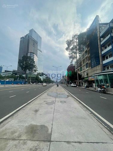 Hình ảnh Cho thuê nhà mặt tiền đường Lê Lợi Quận 1