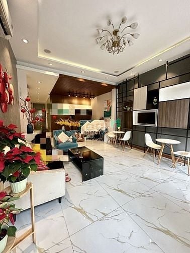 Hình ảnh Cho thuê nhà 40A Trần Quang Khải, p Tân định, Quận 1.