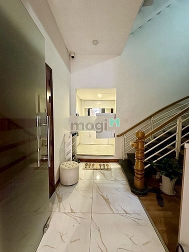 Hình ảnh Cho thuê nhà 40A Trần Quang Khải, p Tân định, Quận 1.