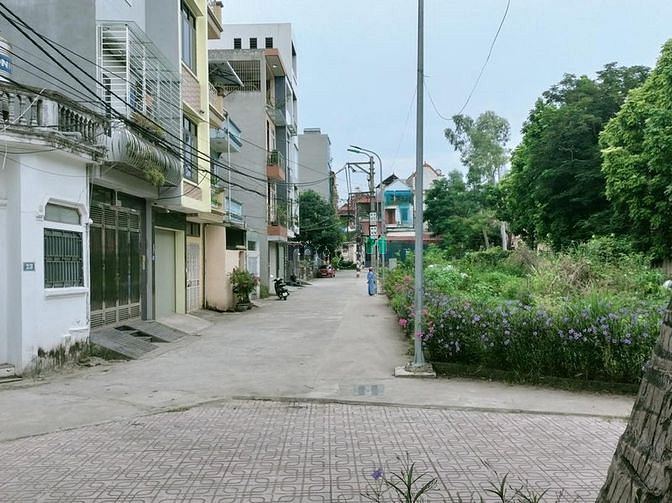 Hình ảnh Gia đình cần bán đất 90m2 Tân Thụy-Phúc Đồng hơn 5 tỷ ngõ ô tô thông