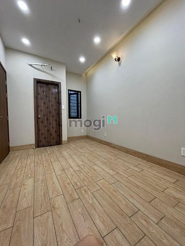 Hình ảnh Nhà Mới Full Nội Thất Dương Quảng Hàm 3 Lầu 5PN, 6WC