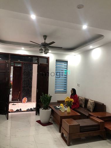 Hình ảnh Siêu phẩm mặt ngõ thông,đường ô tô tránh 3 tầng x 40m2, Đông La Hanội