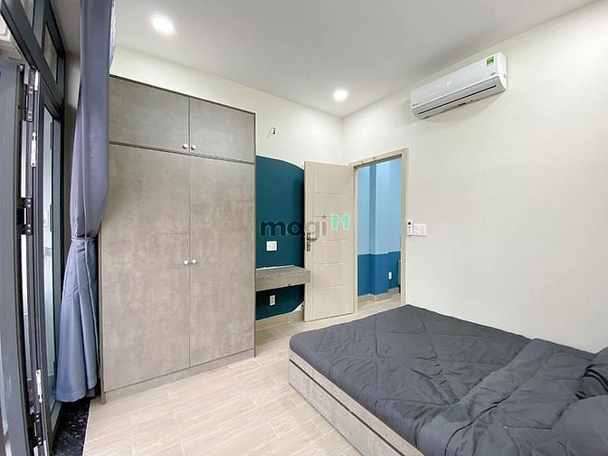 Hình ảnh CHDV Ban công + 2 phòng _ Giá có thương lượng thêm _ Cv Hoàng Văn Thụ