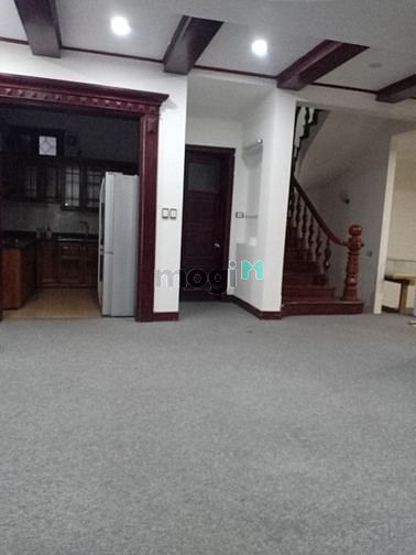 Hình ảnh Cho thuê Biệt thự Trung hòa Cầu giấy 180m2x5T, có hầm