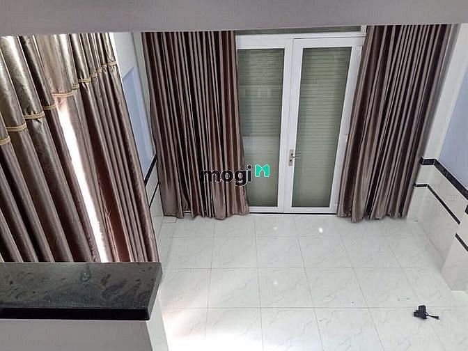 Hình ảnh Bán nhà hẻm xe hơi Phạm Văn Bạch P.15 Tân Bình, DTSD 80m2, chỉ 2.6 tỷ.