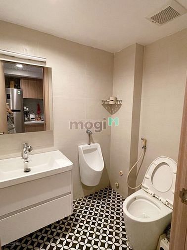 Hình ảnh Cho thuê nhà mặt phố Hàm Long - Hoàn Kiếm