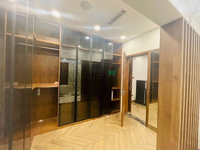 Hình ảnh Siêu biệt thự có thang máy trong nhà ở KDC Trung Sơn