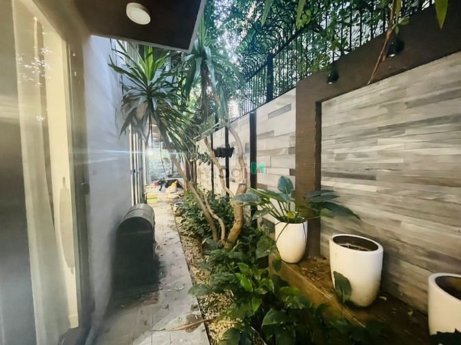 Hình ảnh Siêu biệt thự có thang máy trong nhà ở KDC Trung Sơn
