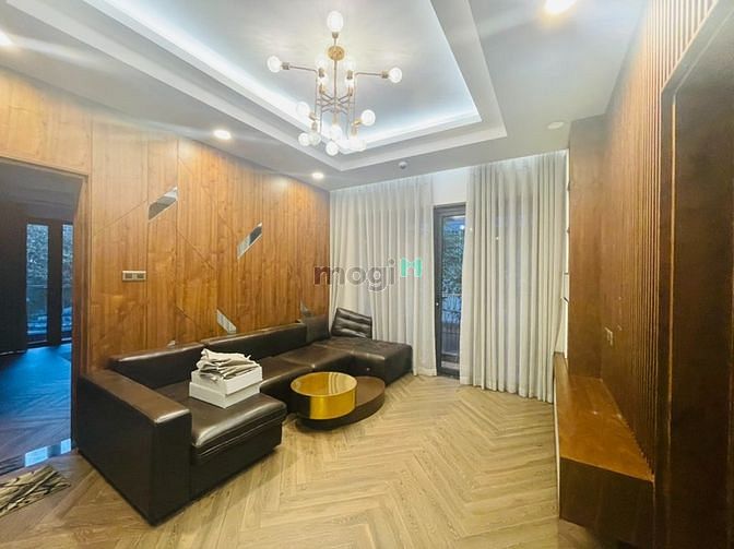 Hình ảnh Siêu biệt thự có thang máy trong nhà ở KDC Trung Sơn