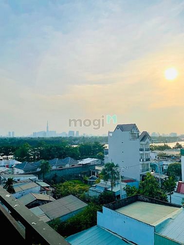 Hình ảnh Phòng ban công riêng, cửa sổ, giờ tự do gần Phạm Văn Đồng
