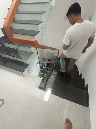 Hình ảnh Cho thuê MT dt 8x20m2 giá 60tr Lý Thường Kiệt Hóc Môn