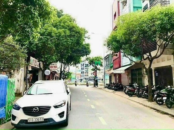 Hình ảnh Bán lô đất thổ cư mặt tiền đườg (4,2x16,3) Nguyễn Bỉnh khiêm P1 Gò Vấp