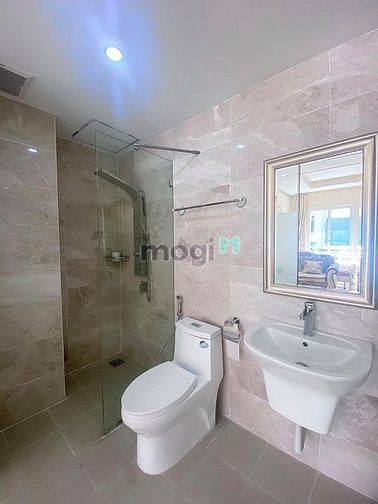 Hình ảnh Ch Quận 1_ full nt _ sát cv 23/9_ gần bến thành_ như hình-hẻm ô tô