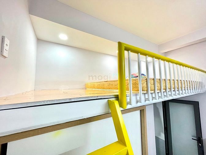 Hình ảnh CH đầy đủ nội thất như hình gần chợ Bà Chiểu