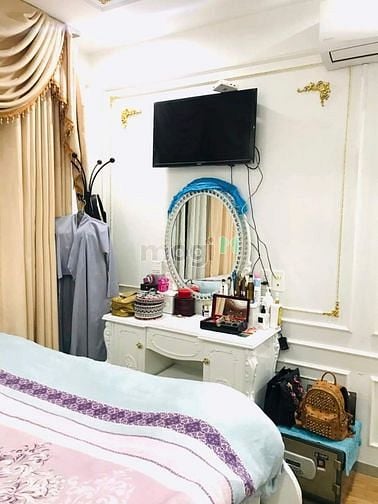 Hình ảnh Cần bán 3PN2WC 100m2 ở Gold View Quận 4 chỉ 3,150 tỷ LH Ngọc Minh