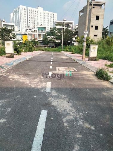 Hình ảnh Bán lô đất 90n2 ngang 4. Khu PHÂN LÔ cao tầng hxh