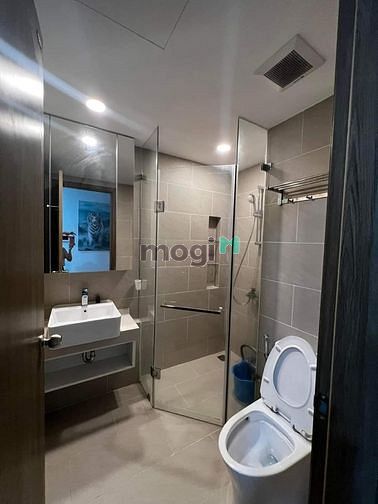 Hình ảnh Bán CH 𝐑𝐈𝐕𝐄𝐑 𝐏𝐀𝐍𝐎𝐑𝐀𝐌𝐀 𝐐𝟕 2PN Full nội thất 65m2