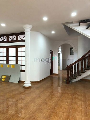 Hình ảnh Cho thuê biệt thự 340c Hoàng Văn Thụ, Phường 4, Quận Tân Bình.