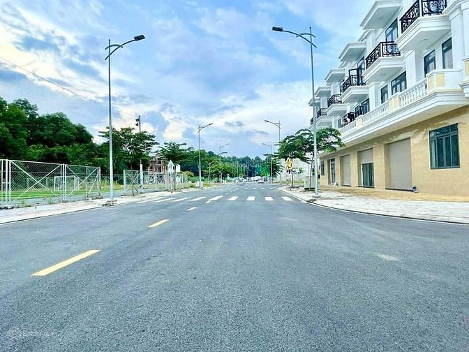Hình ảnh Đất nền Tân Uyên sổ sẵn giá ĐT chỉ từ 1,4 tỷ, DT 67.5m2 ngay cổng Vsip