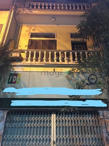 Hình ảnh Cho thuê nhà ngay ngã tư phố Nguyên Hồng.